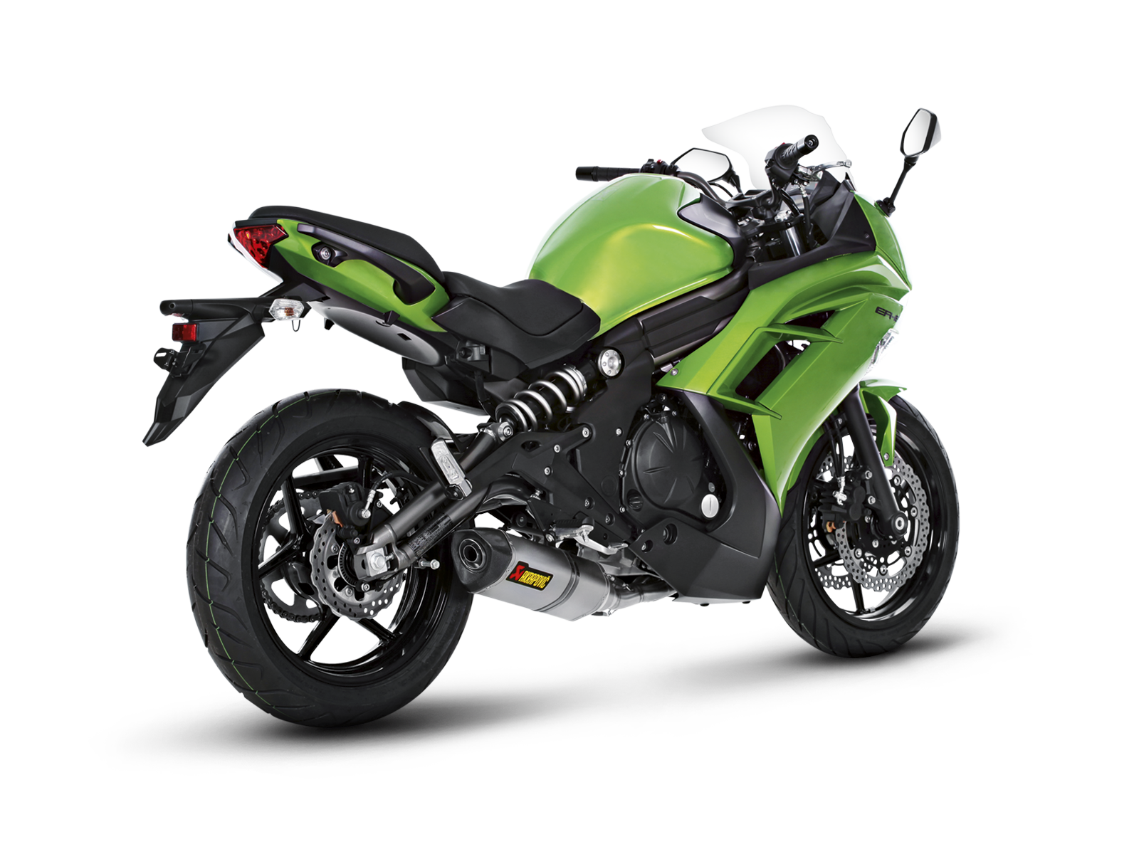 アクラポビッチ ER-6F/ER-6N/VERSYSサイレンサー Akrapovič | World Championship-Winning Exhaust System Technology