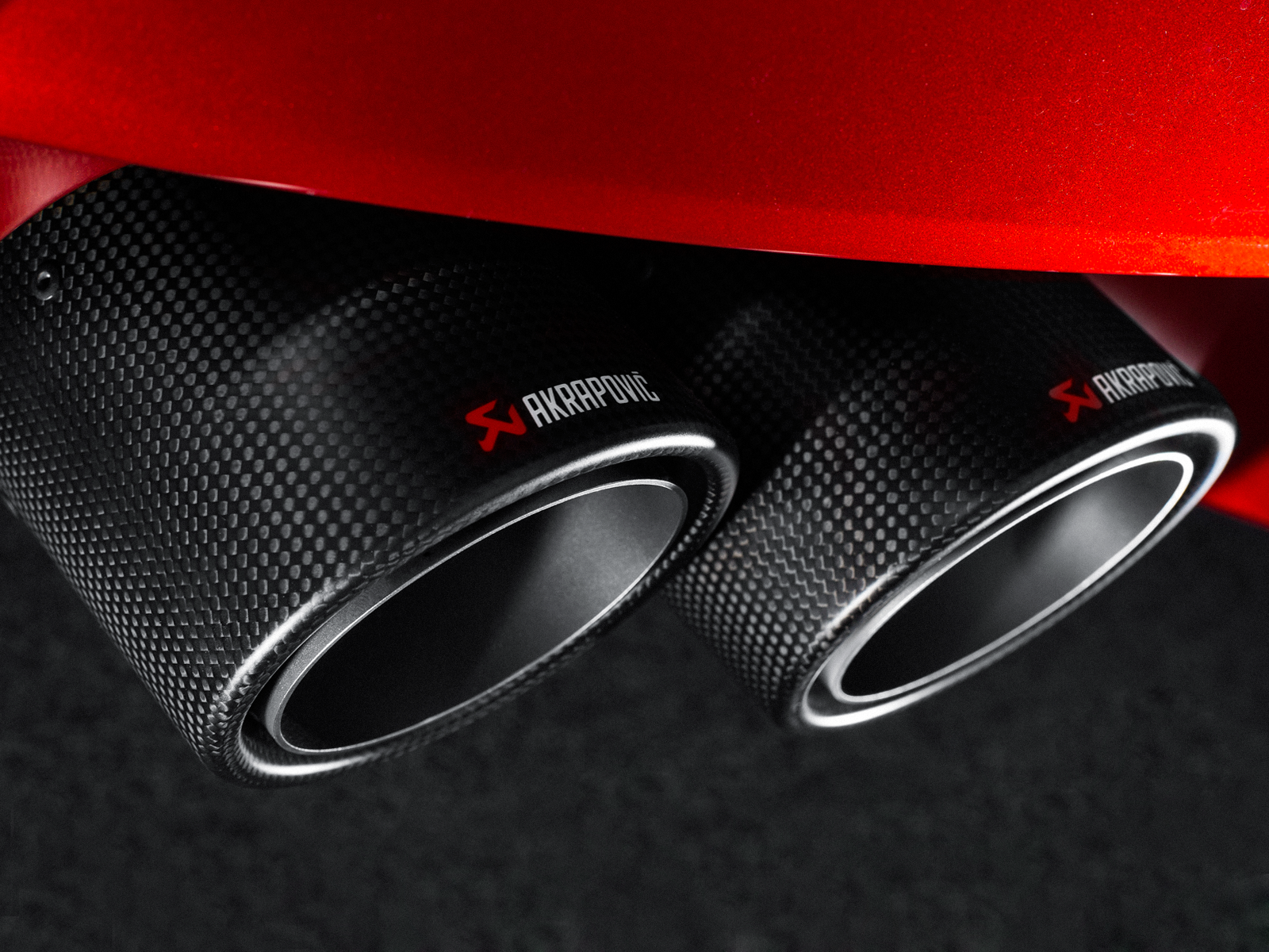 Akrapovič Tail pipe set (Carbon) do BMW – TP-CT/10