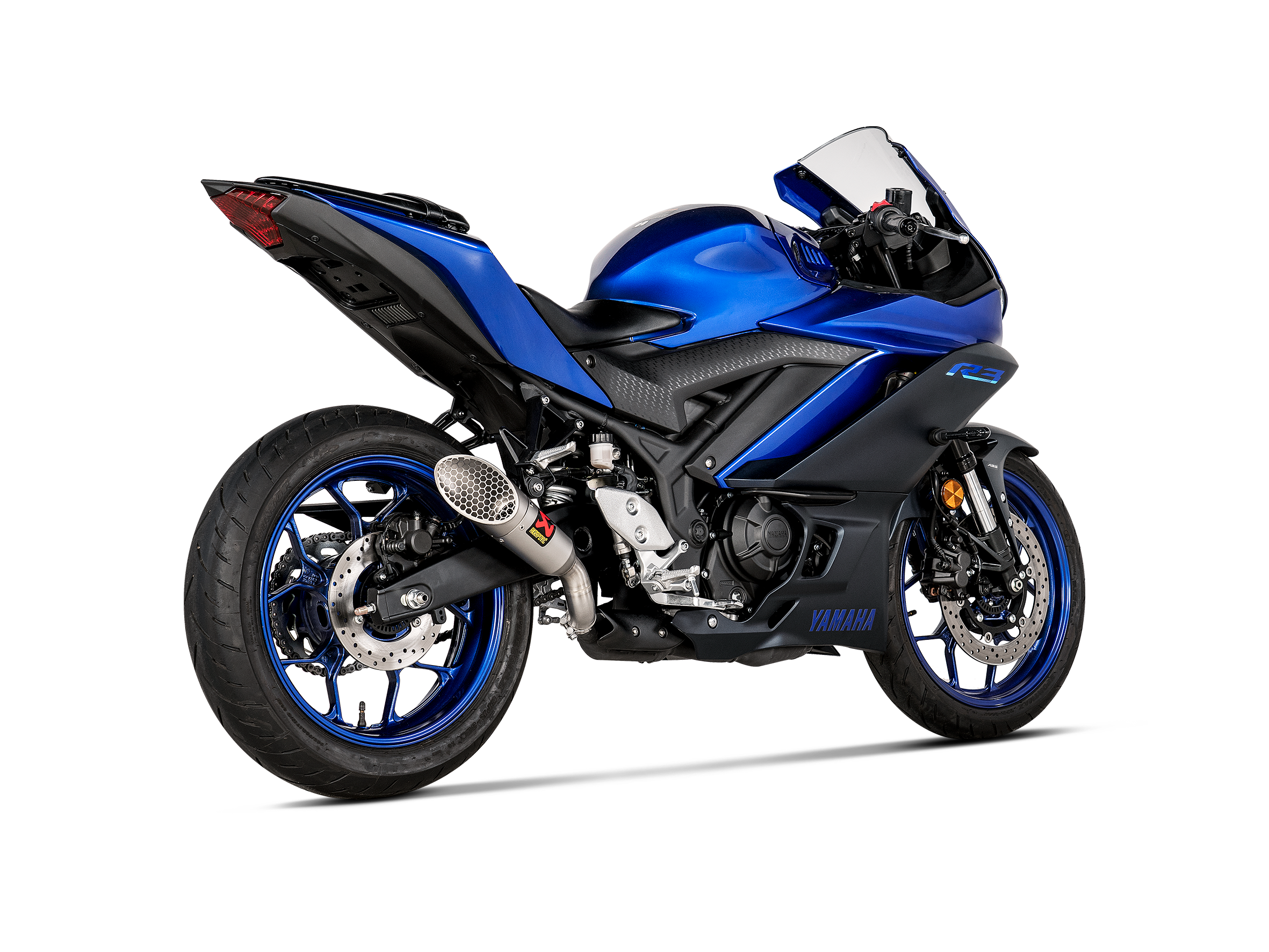 YZF-R25 AKRAPOVIC スリップオ Akrapovič | World Championship-Winning Exhaust System Technology